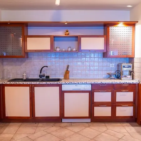 Apartment Euxinograd Warna